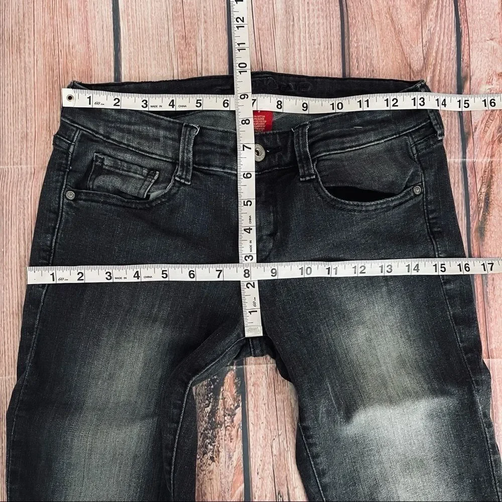 Arizona Black Distressed Skinny Jeans Zipper Hems‎